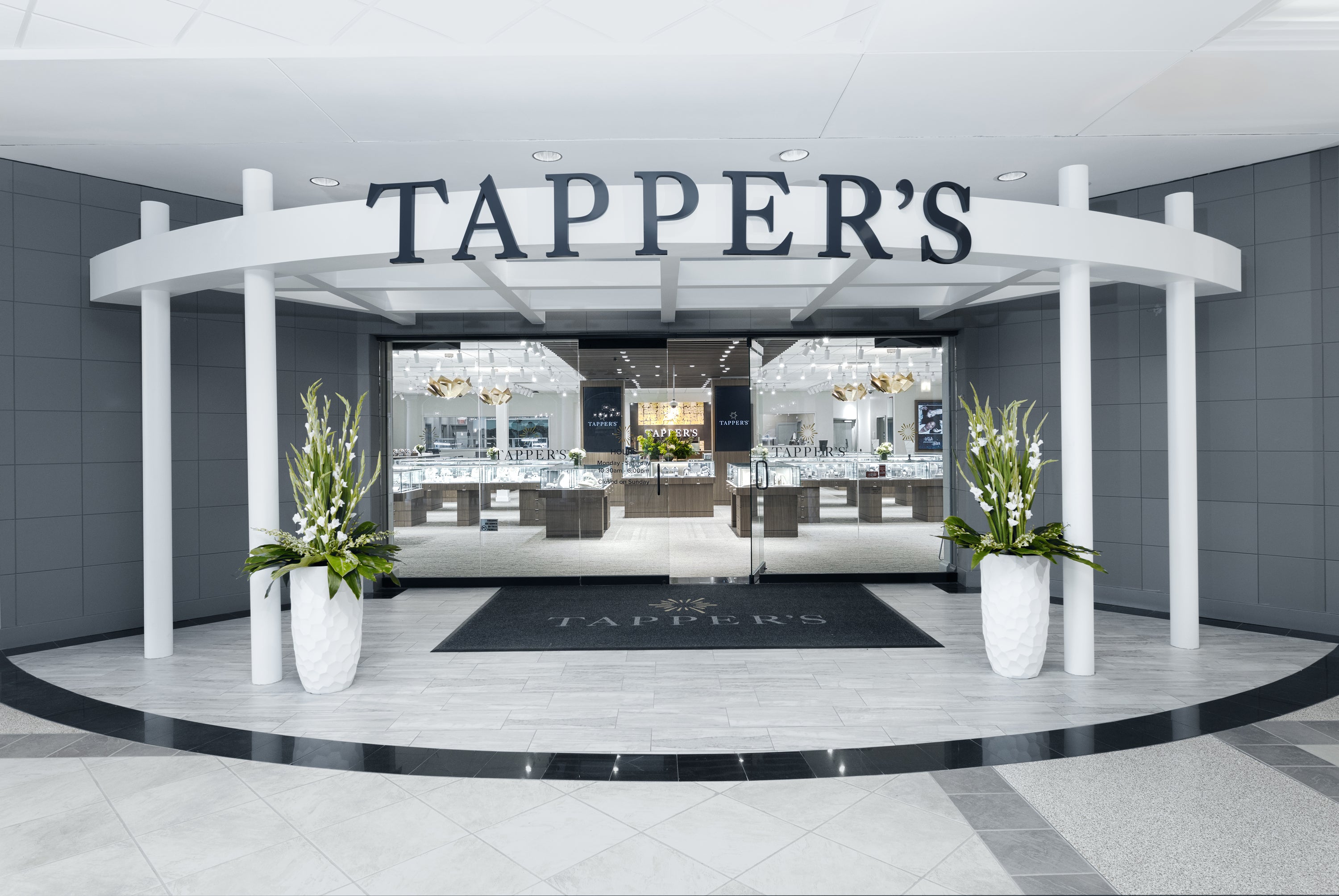 Tapper's location at the Orchard Lake Mall in West Bloomfield, Michigan