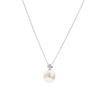 18K White Gold Cultured Pearl and Diamond  Necklace