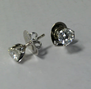 18K WHITE GOLD ROBERTO COIN DIAMOND STUDS
