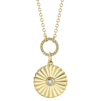 Round Diamond Ridged Circle Pendant Necklace in 14K Yellow Gold