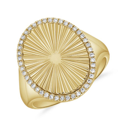 Diamond-Lined Fluted Oval Ring in 14K Yellow Gold, 0.12cttw