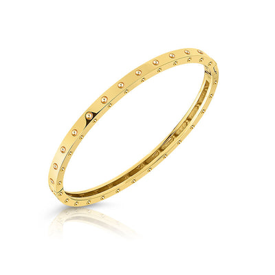 Pois Moi Oval Bangle in 18K Yellow Gold