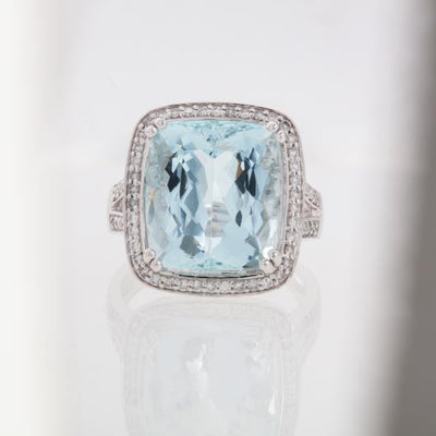 14K WHITE GOLD AQUA AND DIAMOND RING