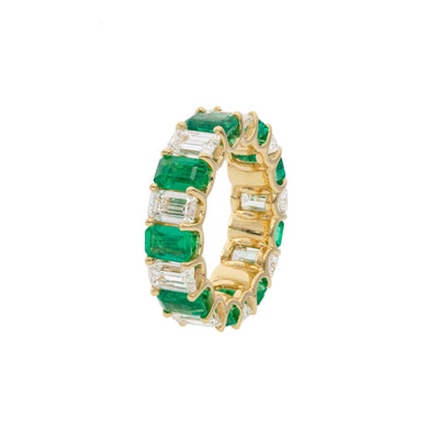 18K Yellow Gold Emerald and Diamond  Ring